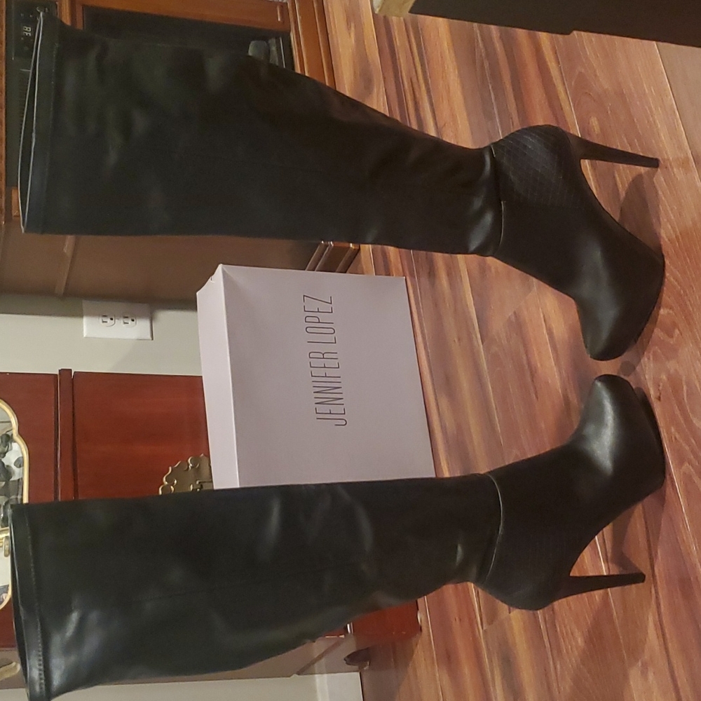 Jennifer Lopez knee high black boots